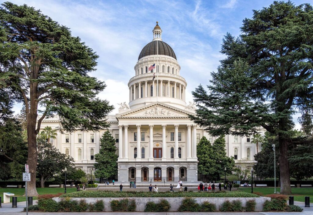 California State Capitol Sacramento - cc Wikipedia
