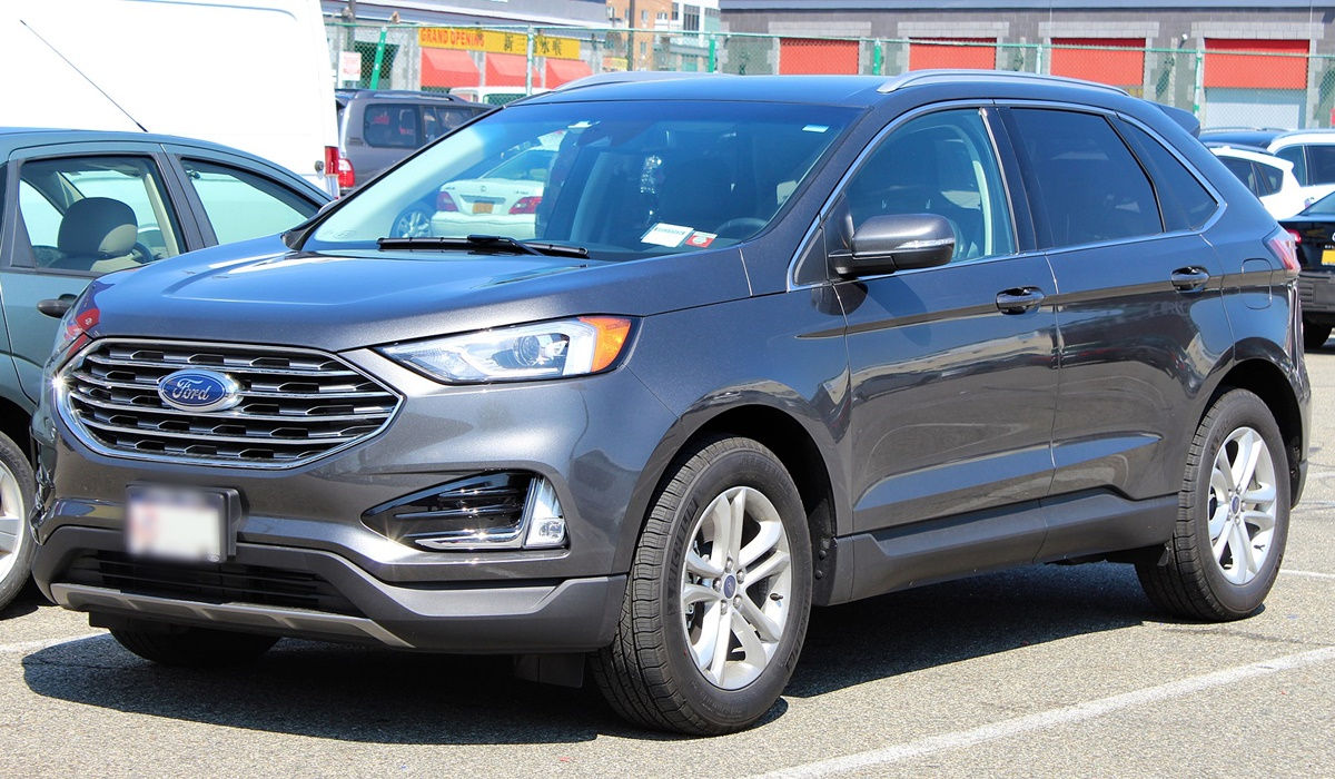 2019 Ford Edge lemon vehicle